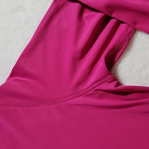 HANES LONGSLEEVE SPORTS SMALL - Picture 3 of 8